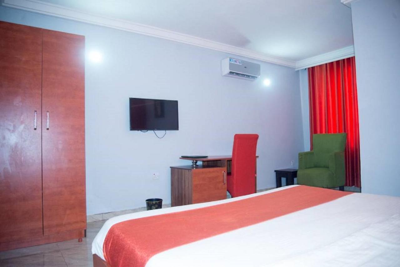 Dannic Hotels Ενούγκου Εξωτερικό φωτογραφία