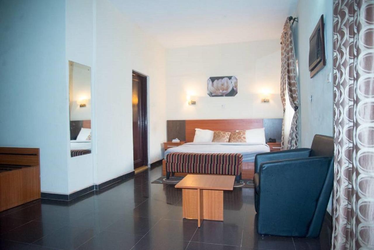Dannic Hotels Ενούγκου Εξωτερικό φωτογραφία