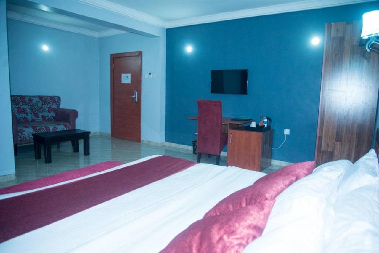 Dannic Hotels Ενούγκου Εξωτερικό φωτογραφία