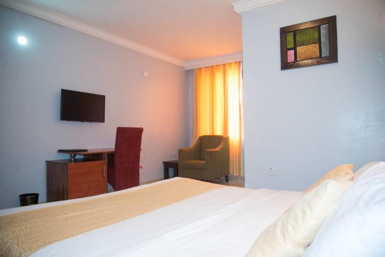 Dannic Hotels Ενούγκου Εξωτερικό φωτογραφία